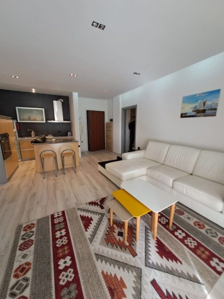 Tirane, jepet me qera apartament 1+1+Aneks+Ballkon Kati 8, 65 m² 600 € (Stadiumi Air Albania)