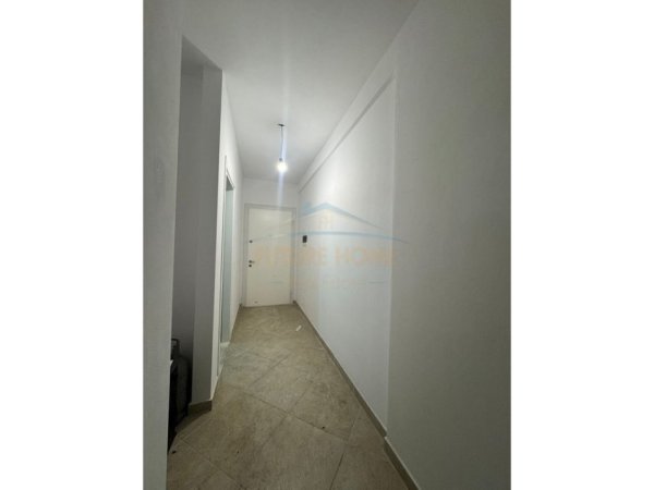 Tirane, shitet apartament 2+1+Ballkon Kati 3, 119 m² 200.000 € (Selite ,Rezidenca Euro 3D)