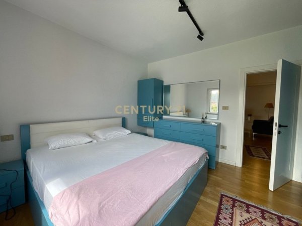 Tirane, jepet me qera apartament 2+1 Kati 9, 80 m² 750 € (Rruga e Kosovareve)
