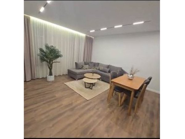 Tirane, jepet me qera apartament 2+1+Ballkon Kati 6, 110 m² 750 € (Hipoteka)