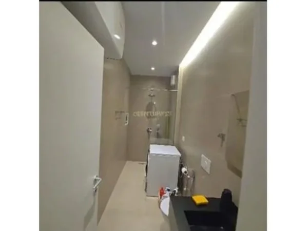 Tirane, jepet me qera apartament 2+1+Ballkon Kati 6, 110 m² 750 € (Hipoteka)