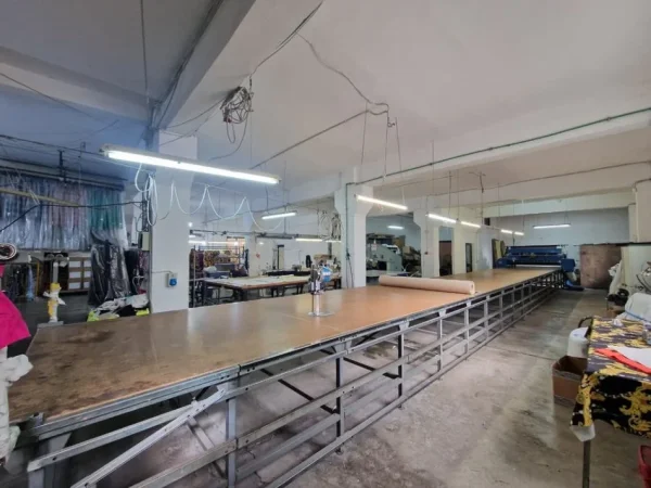 Tirane, jepet me qera ambjent biznesi Kati 2, 750 m² 4.700 € (Medreseja)