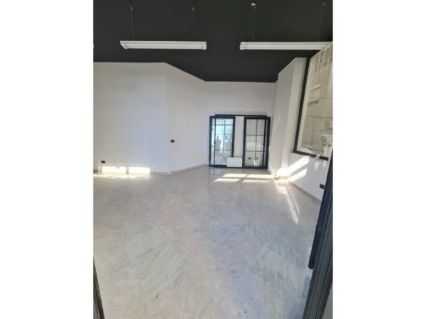 Durres, shitet ambjent biznesi Kati 0, 145 m² 280.000 € (Vollga , Durres)