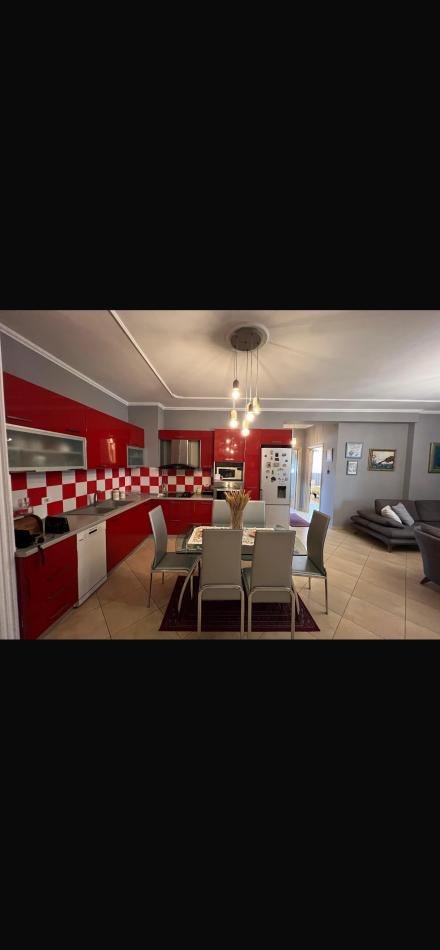 Tirane, jepet me qera apartament 2+1 Kati 5, 117 m² 600 € 