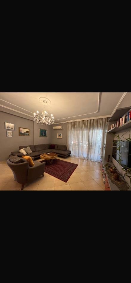 Tirane, jepet me qera apartament 2+1 Kati 5, 117 m² 600 € 