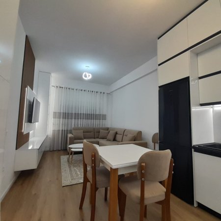 Tirane, jap me qera apartament 1+1+Ballkon Kati 6, 50 m² 480 €