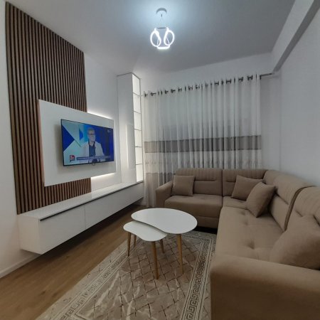 Tirane, jap me qera apartament 1+1+Ballkon Kati 6, 50 m² 480 €