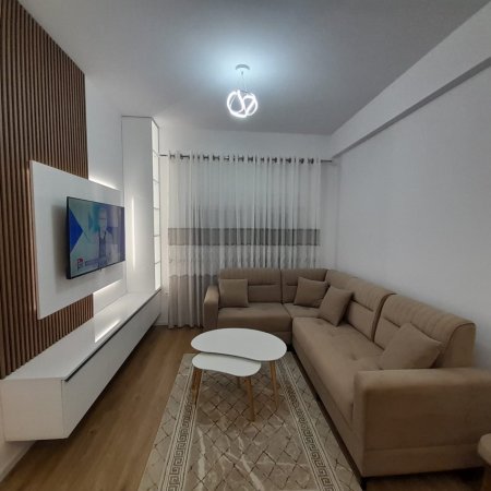 Tirane, jap me qera apartament 1+1+Ballkon Kati 6, 50 m² 480 €