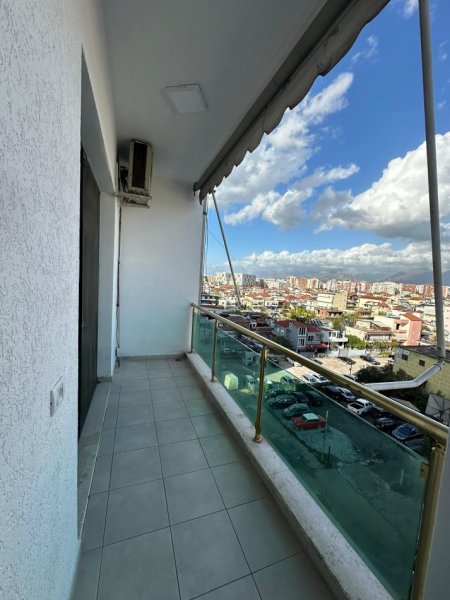 Tirane, shitet apartament 2+1+Ballkon , 90 m² 143.000 € (Besim Alla)