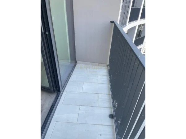 Tirane, jepet me qera ambjent biznesi Kati 2, 70 m² 1.200 € (Neom126260)