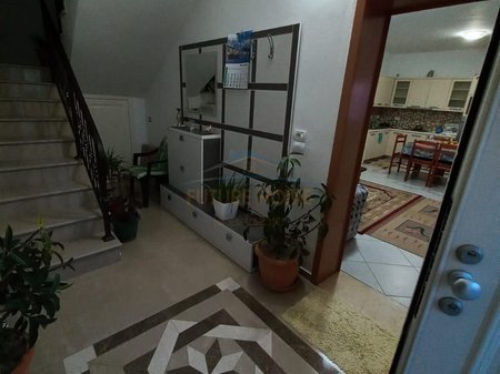 Vlore, jepet me qera apartament 2+1 Kati 1, 64 m² 300 € 