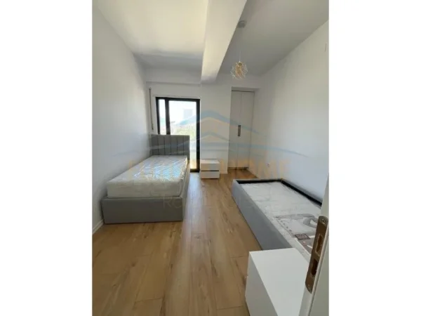 Qera, Apartament 2+1+2, Rezidenca Kodra e Diellit 2, Tiranë 700 €
