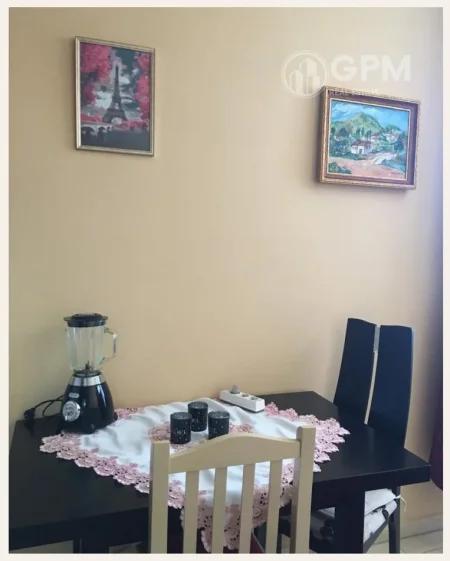 Tirane, jepet me qera apartament 1+1 Kati 12, 65 m² 700 € (Rruga e Bogdaneve)