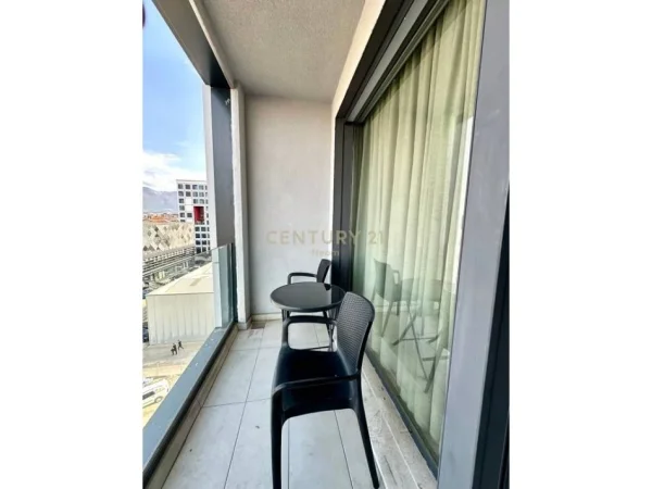 Tirane, jepet me qera apartament 1+1+Aneks+Ballkon Kati 5, 71 m² 600 € (Neom126305)
