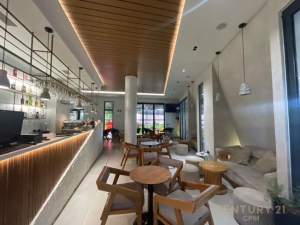 Tirane, jepet me qera bar-kafe Kati 0, 220 m² 1.800 € (kompleksi Magnet)