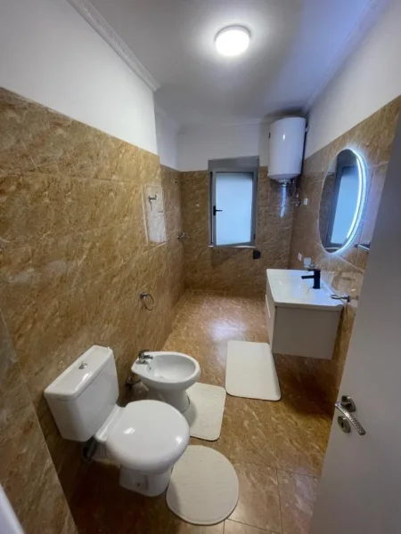 Tirane, shitet 2+1 Kati 4, 101 m² 173.000 € 