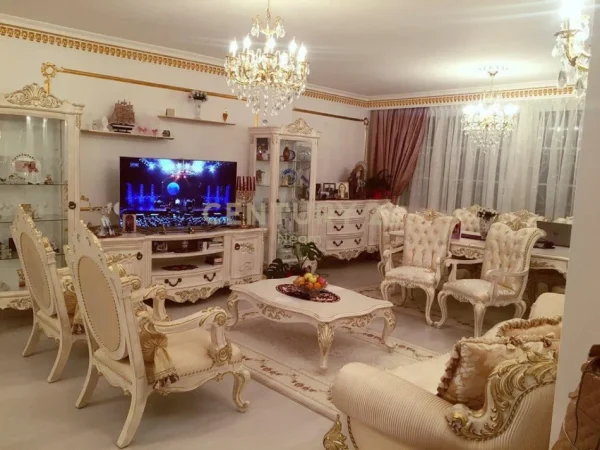 Tirane, shitet apartament 2+1+Aneks+Ballkon Kati 4, 125 m² 400.000 € (Neom126430)