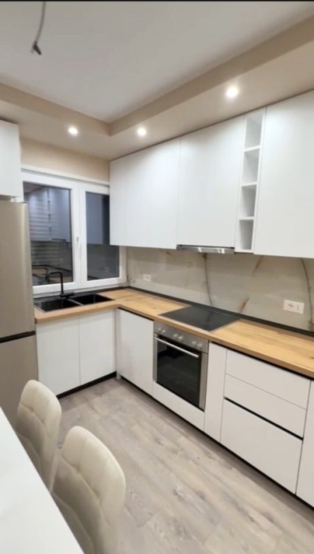 Tirane, jepet me qera apartament 1+1+Ballkon Kati 6, 60 m² 670 € (Rruga Jordan Misja)