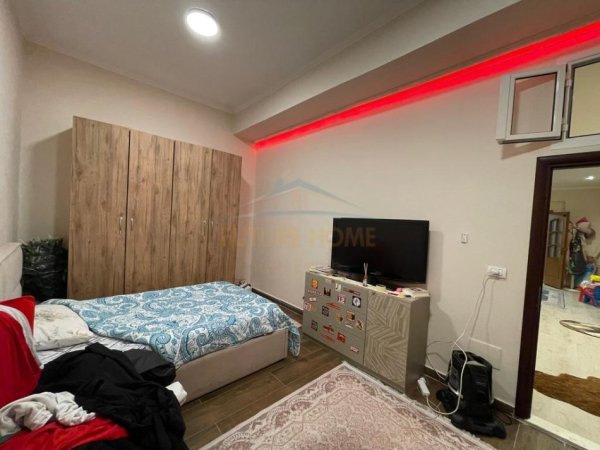 Tirane, shitet shtepi 2+1 Kati 1, 185 m² 265.000 € (Vasil Shanto)