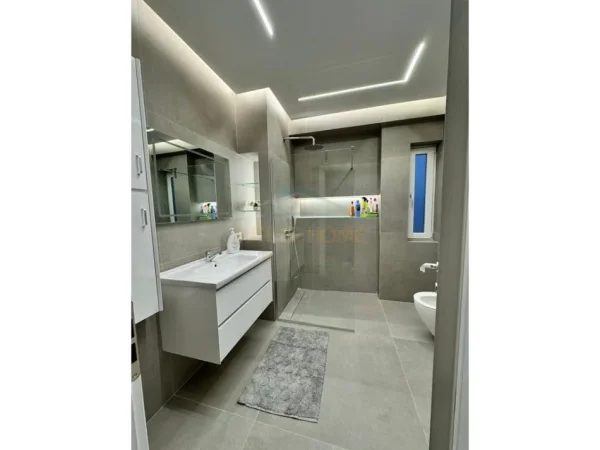 Durres, shitet apartament 2+1 Kati 2, 91 m² 220.000 € (VILA E ZOGUT, DURRES)