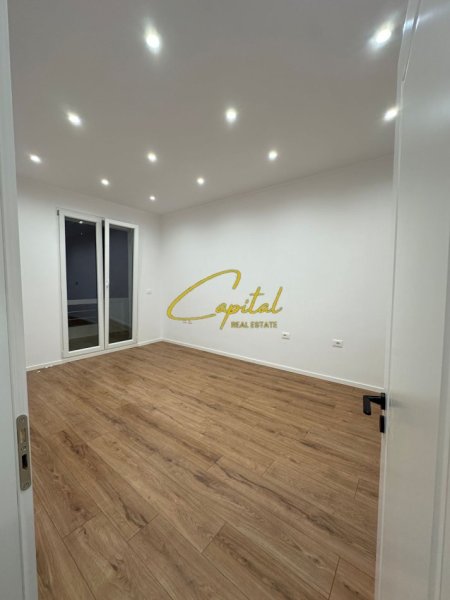 Tirane, shitet apartament 2+1 Kati 4, 73 m² 168.000 € (RRUGA E DURRESIT)