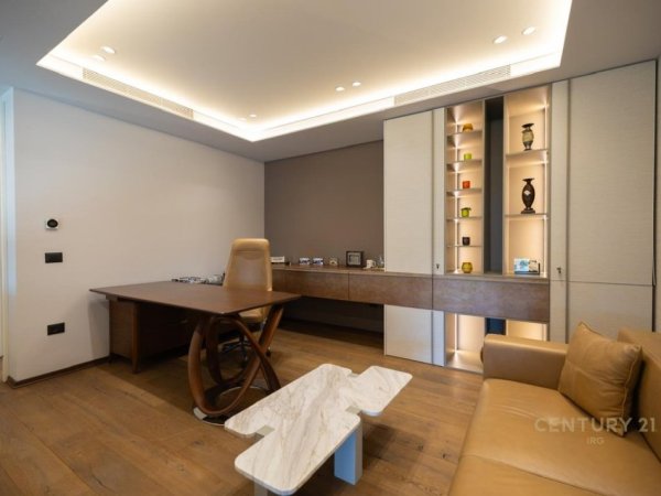 Tirane, jepet me qera ambjent biznesi Kati 4, 140 m² 700.000 € (Blloku)