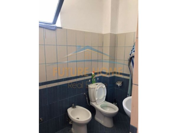 Tirane, shitet Vile 2 Katshe Kati 1, 370 m² 210.000 € 