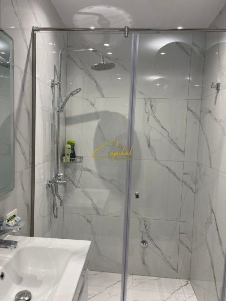 Tirane, jepet me qera apartament 1+1 Kati 8, 70 m² 1.000 € (RRUGA E KOSOVAREVE)