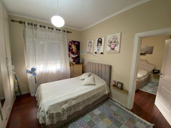 Tirane, shitet apartament 2+1 Kati 3, 111 m² 248.000 € 