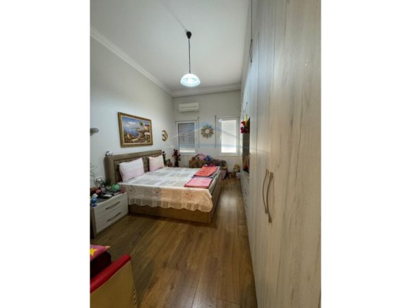 Tirane, shitet apartament 2+1 Kati 1, 123 m² 250.000 € 