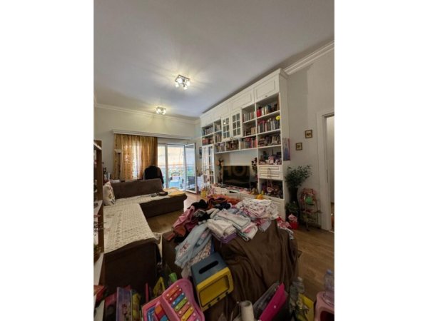 Tirane, shitet apartament 2+1 Kati 1, 123 m² 250.000 € 