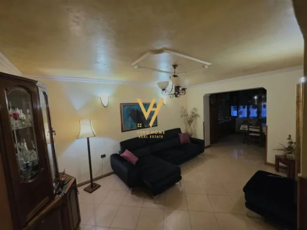 Tirane, shitet apartament 3+1+Ballkon Kati 3, 110 m² 225.000 € (21 DHJETORI)