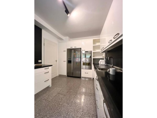 Tirane, shitet apartament+verande | Penthouse 3+1+Ballkon Kati 1, 260 m² 650.000 € 