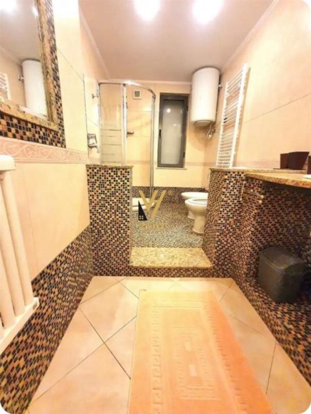 Tirane, shitet apartament 2+1+Ballkon Kati 7, 110 m² 315.000 € (QENDER)