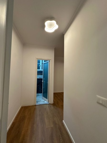 Tirane, shitet apartament 2+1 , 93 m² 218.000 € (prokuroria e tiranes)