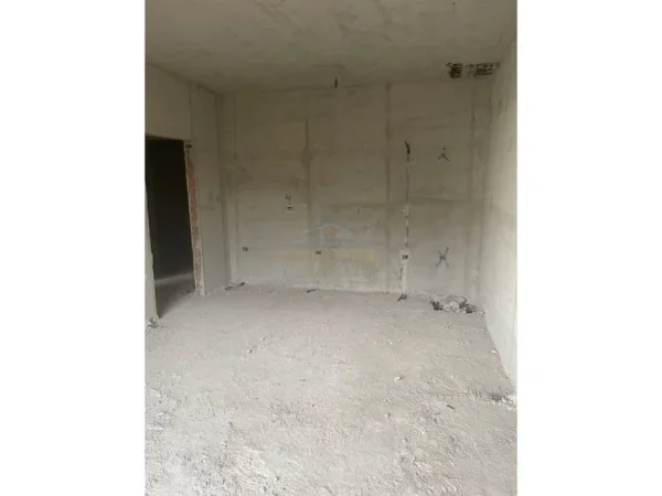 Tirane, shitet apartament 1+1+Ballkon Kati 8, 70 m² 145.000 € (Ish Parku)
