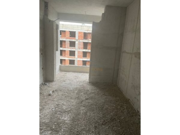 Tirane, shitet apartament 1+1+Ballkon Kati 8, 70 m² 145.000 € (Ish Parku)