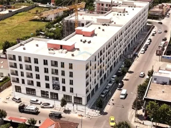 Tirane, shitet apartament 2+1+Ballkon Kati 1, 104 m² 77.715 € 