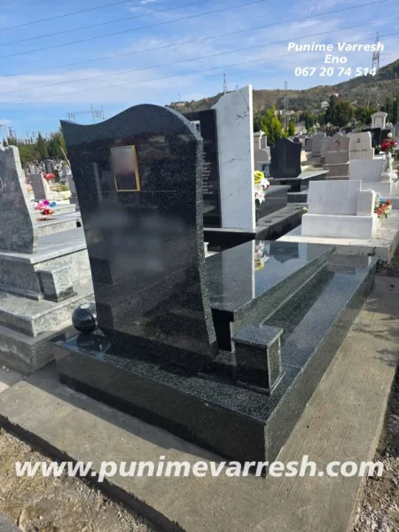 Tirane, ofroj Punime Varresh Tirane - Modele Varresh Me Granit Hassan Green 6 cm Trashesi 270 €