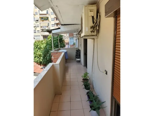 Tirane, shes apartament 3+1+Ballkon Kati 2, 110 m² 230.000 € (21 Dhjetori)