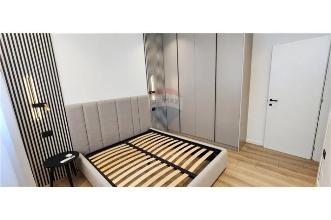 Tirane, shitet apartament 1+1 Kati 1, 57 m² 122.000 € 