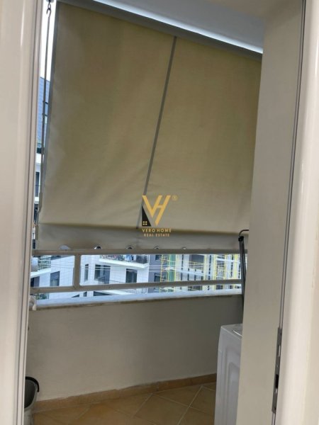 Tirane, jepet me qera apartament 1+1+Ballkon Kati 8, 70 m² 1.000 € (RRUGA E KOSOVAREVE)