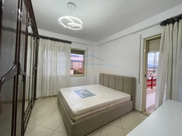 Tirane, jepet me qera apartament 2+1 Kati 6, 115 m² 550 € (Kongresi i Manastirit)