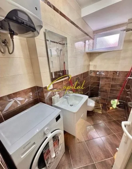 Tirane, jepet me qera apartament 2+1 Kati 2, 70 m² 750 € (ISH BLLOKU)