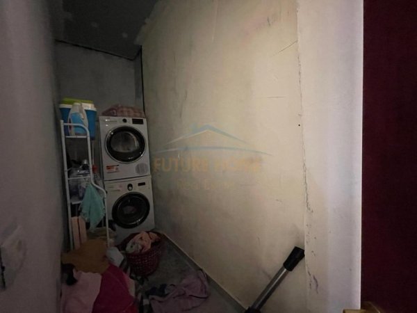 Tirane, shitet Vile 1 Katshe Kati 0, 185 m² 250.000 € (”Gjimnazi Besnik Sykja” Vasil Shanto)