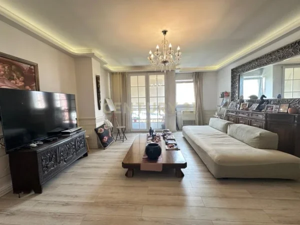 Tirane, jepet me qera apartament 2+1+Aneks , 107 m² 220.000 €