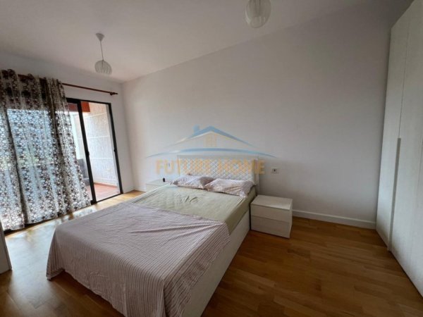 Tirane, jepet me qera apartament 2+1 Kati 4, 100 m² 600 € (Yzberisht, Bulevardi Migjeni, Tiranë)
