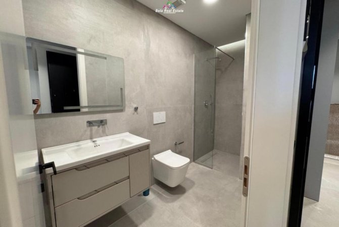 Tirane, jepet me qera garsonier 2+1 Kati 3, 128 m² 1.900 € (Rruga Luigj gurakuqi)