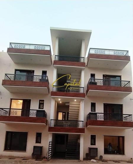 Tirane, jepet me qera ambjent biznesi Kati 1, 2.000 m² 1.400 € (URA E NISHARAKUT)