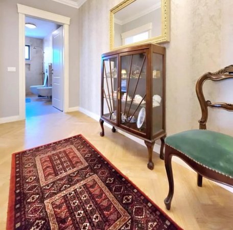 Tirane, shitet apartament 2+1 , 160 m² (air albania)